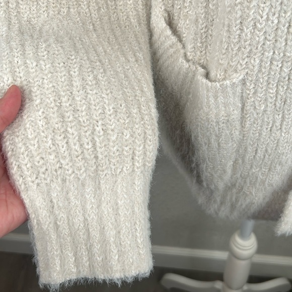 No Boundaries Cream Knit Fuzzy Coastal Winter Open Cardigan Sweater Size XXL - Picture 2 of 5